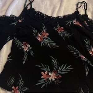 Girls/Juniors large Aeropostale shirt